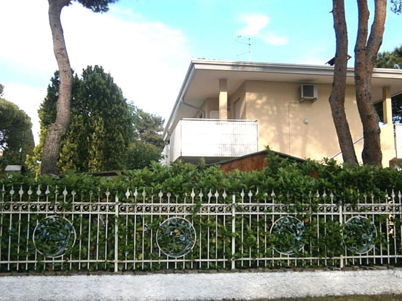 Andrea Apartment Bibione Bagian luar foto