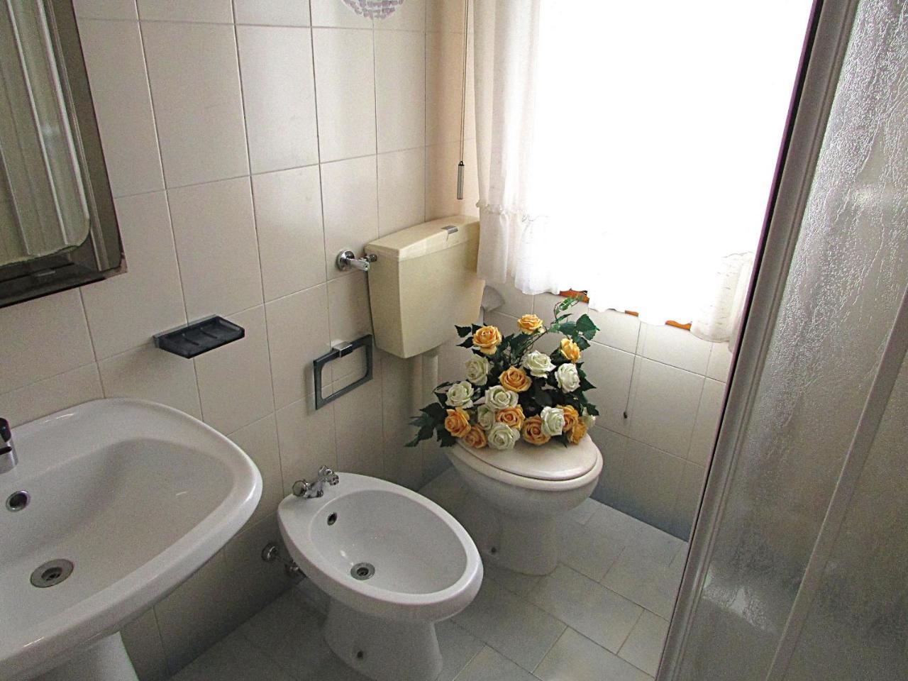 Andrea Apartment Bibione Bagian luar foto